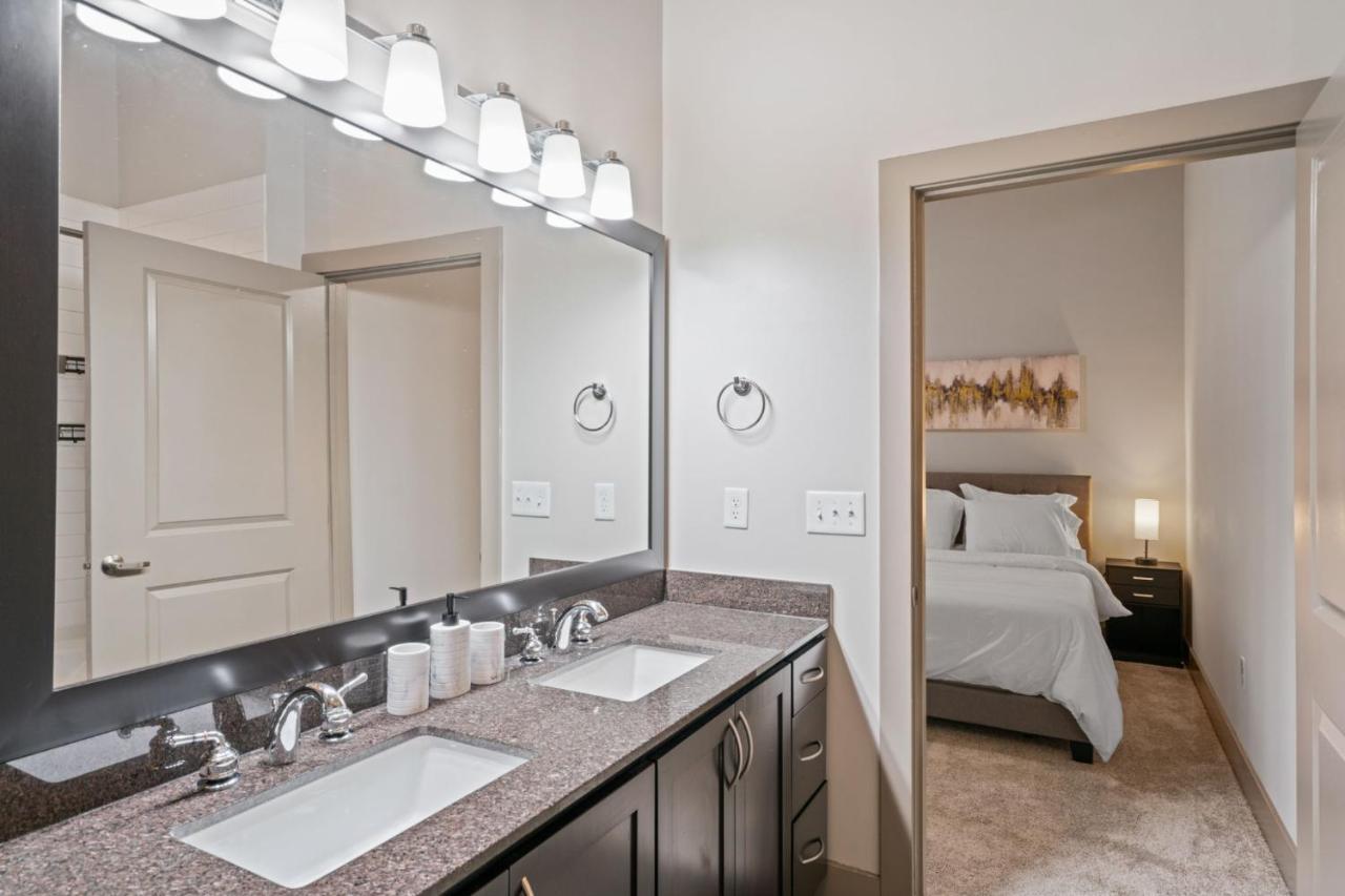Grand Luxury Premium Vaulted Ceilings Διαμέρισμα Γούντμπριτζ Εξωτερικό φωτογραφία